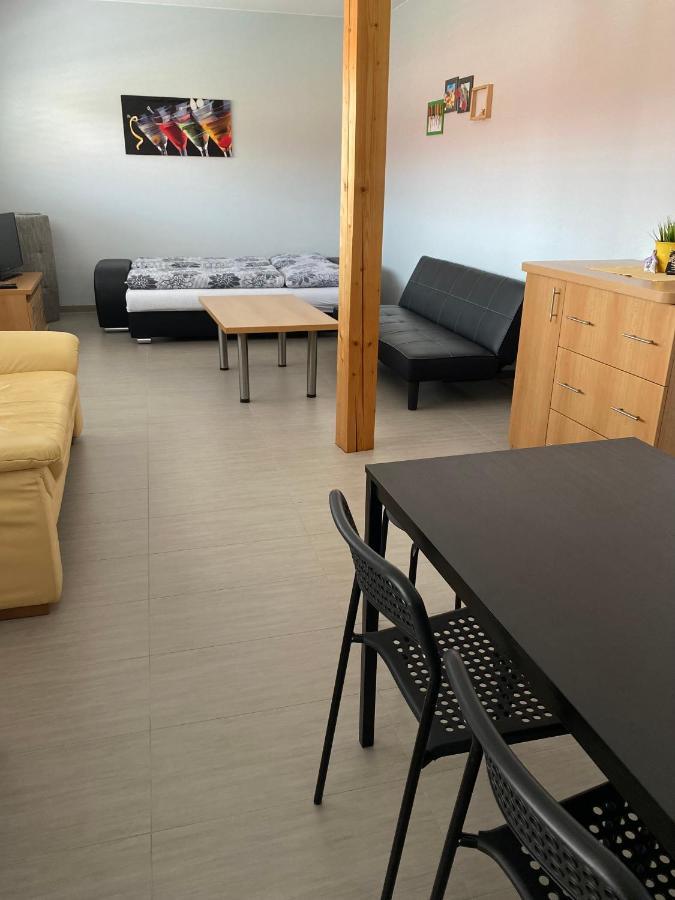 Apartman Hustopecze Zewnętrze zdjęcie